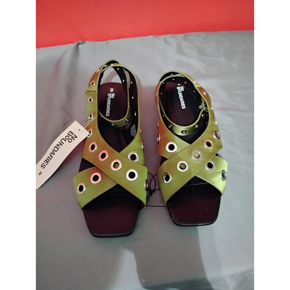 No Boundaries Sandals Elegant Olive Women's Size 8 With Eyelet Detail Strappy...